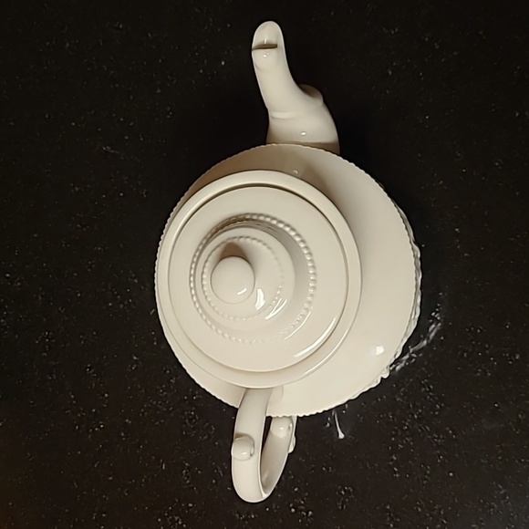 Peppertree Teapot - Picture 3 of 9